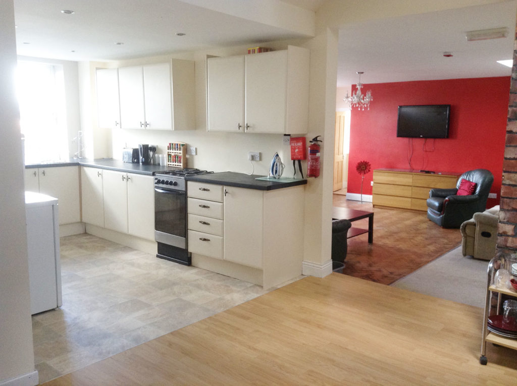 Affordable student accommodation 6 bedroom student flat - student accommodation sunderland